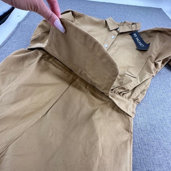 No Vacancy Tan Romper Shorts Fanny Pack Attached Collared Long Sleeve Medium - Picture 15 of 16